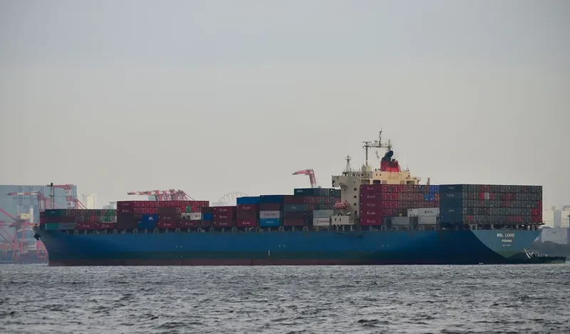 MOL LOIRE Container Ship IMO 9110042 photo 5