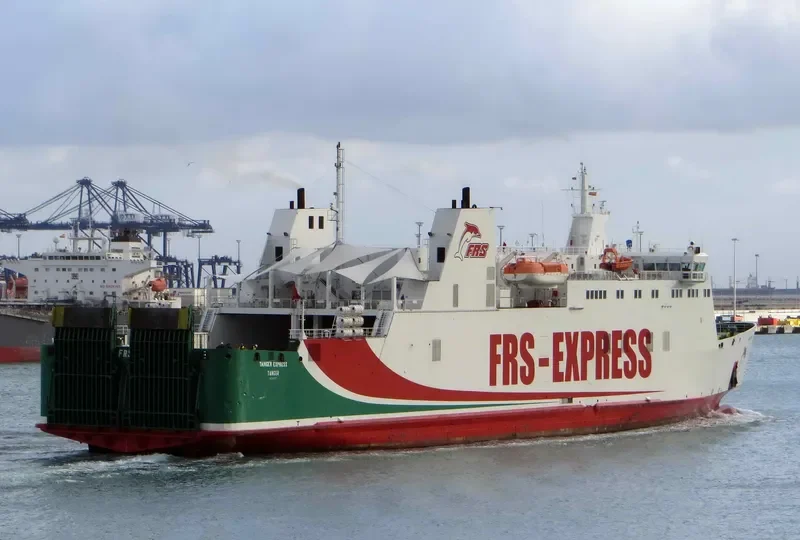 TANGER EXPRESS Ro-Ro IMO 9112777 photo 8