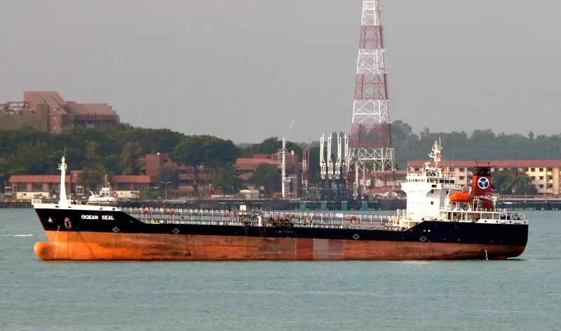 GLOBAL CREST Tanker IMO 9113094 photo 3