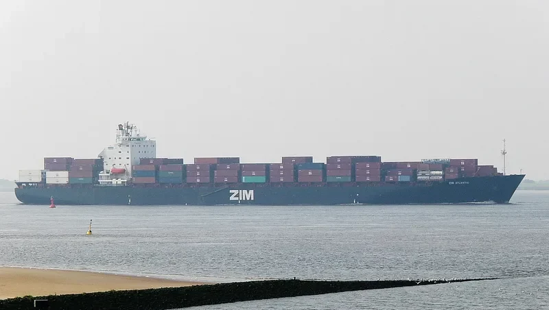 ZIM ATLANTIC Container Ship IMO 9113678 photo 3