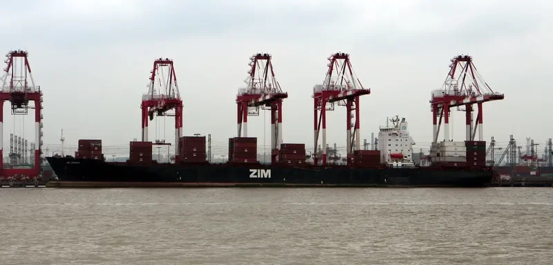 ZIM JAMAICA Container Ship IMO 9113680