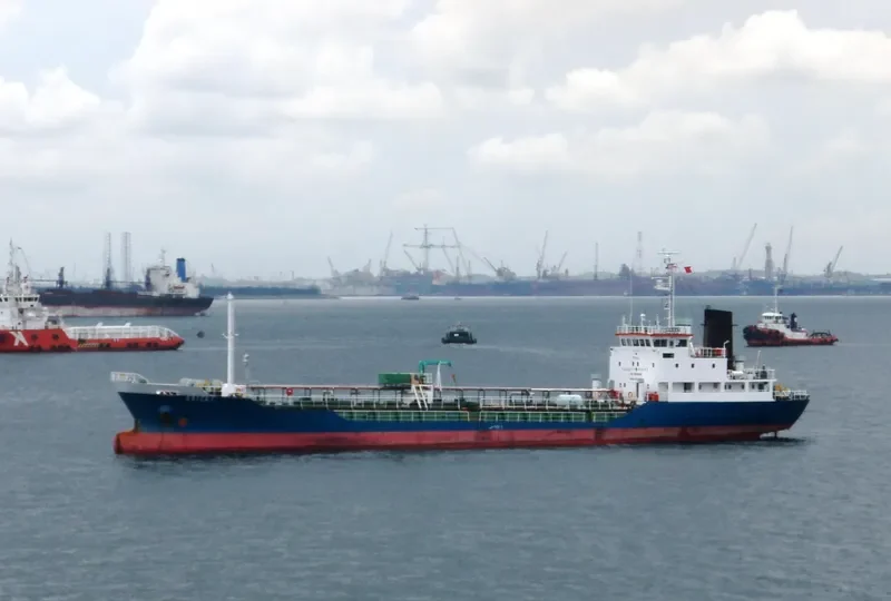NARI NOX Tanker IMO 9115432 photo 5