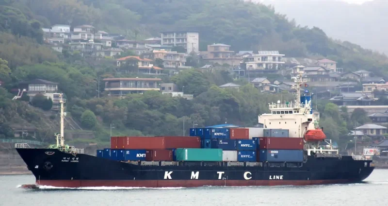 SUNNY LINDEN Container Ship IMO 9115779 photo 5