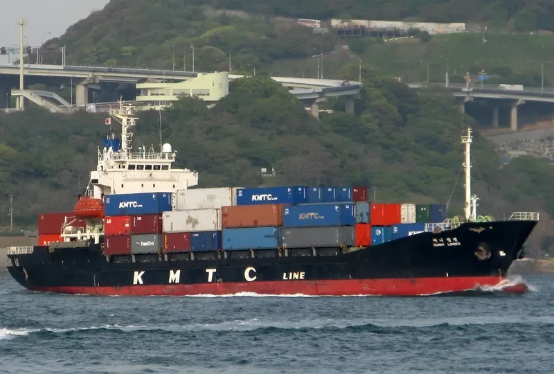 SUNNY LINDEN Container Ship IMO 9115779 photo 10