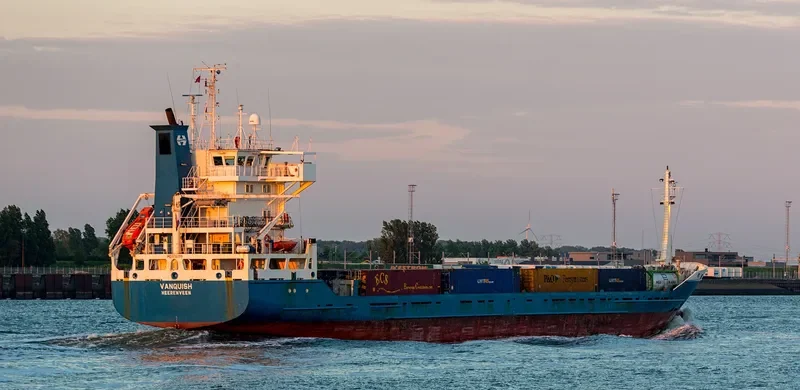 VANQUISH Container Ship IMO 9116199 photo 9