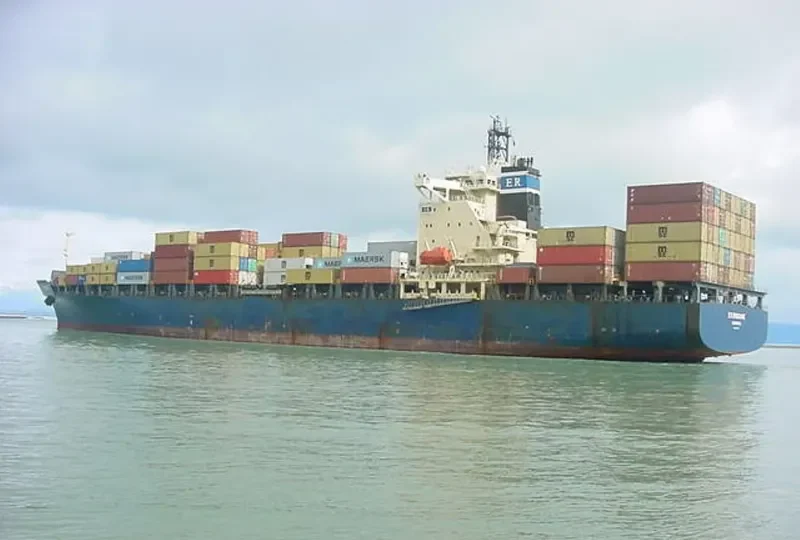 IRIS Container Ship IMO 9116357 photo 10