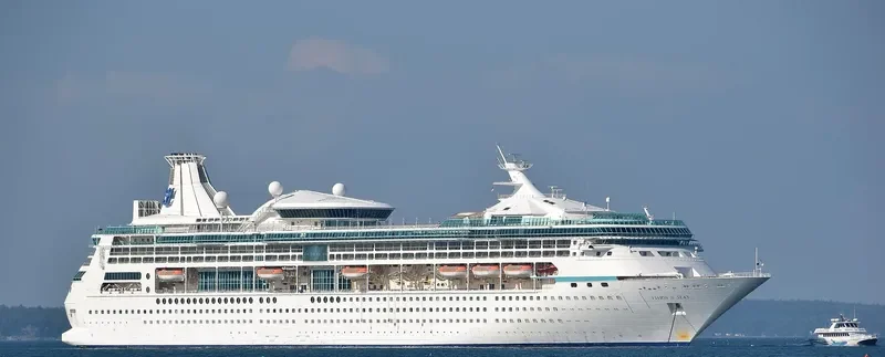 VISION OF THE SEAS Passenger Ship IMO 9116876