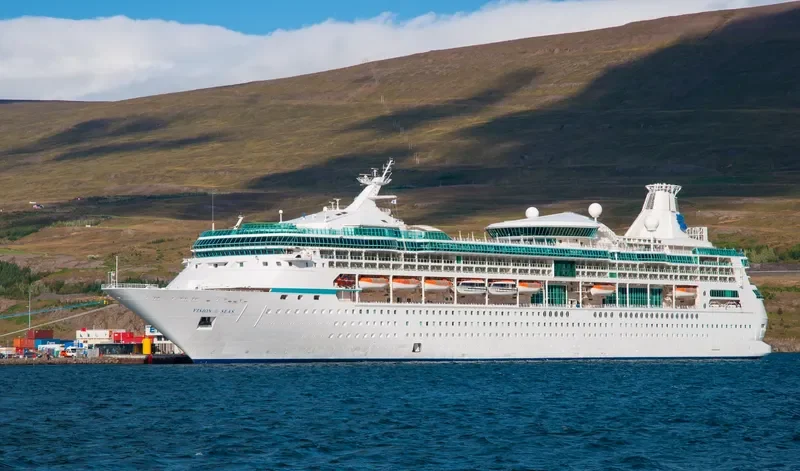 VISION OF THE SEAS Passenger Ship IMO 9116876 photo 4