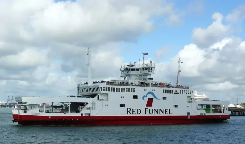 RED EAGLE Ro-Ro IMO 9117337 photo 10