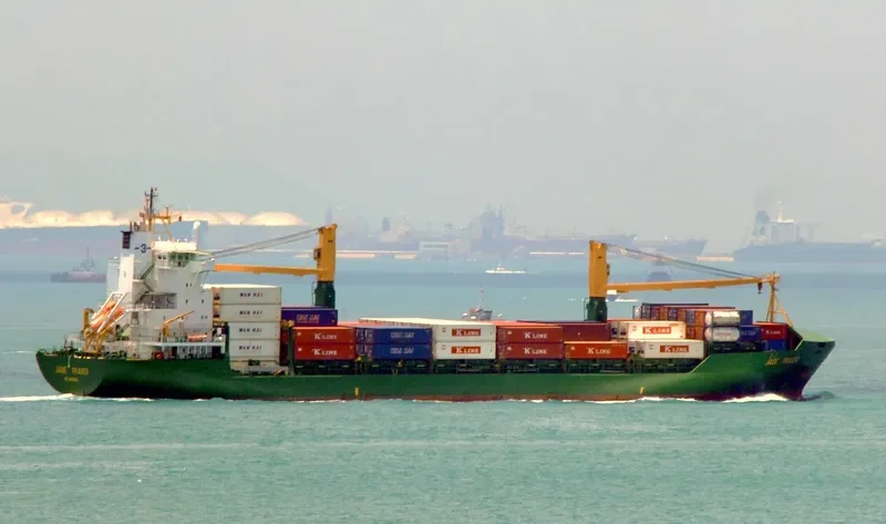 CNP ILO Container Ship IMO 9117662 photo 29