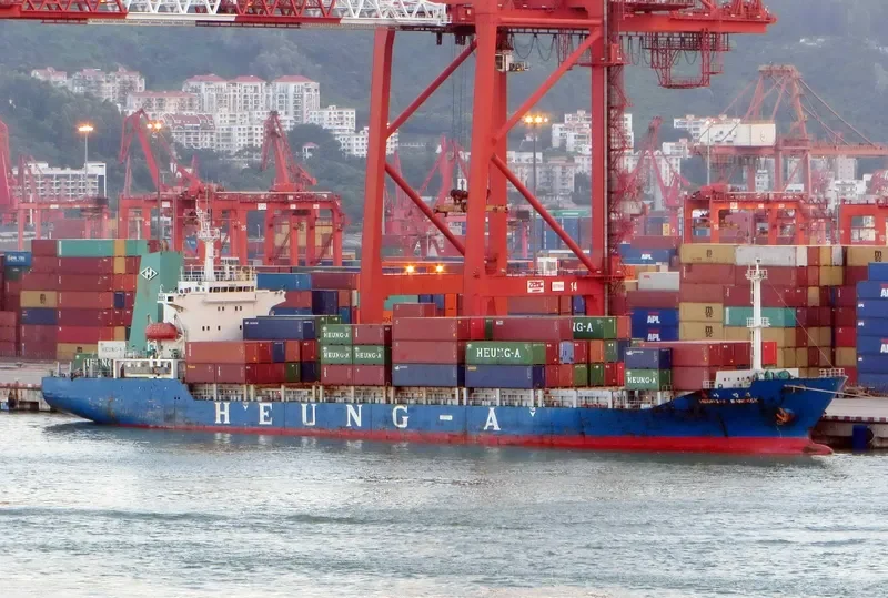 HARBOUR RUBY Container Ship IMO 9117820 photo 4
