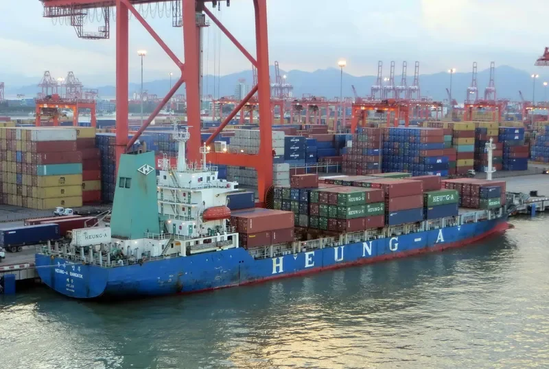HARBOUR RUBY Container Ship IMO 9117820 photo 6