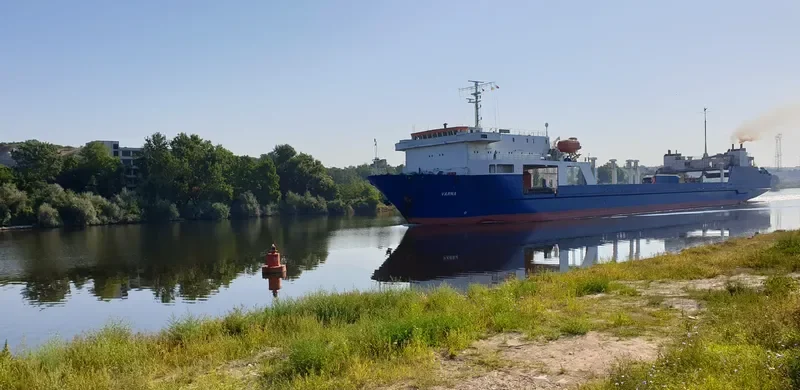 VARNA Ro-Ro IMO 9120384 photo 7