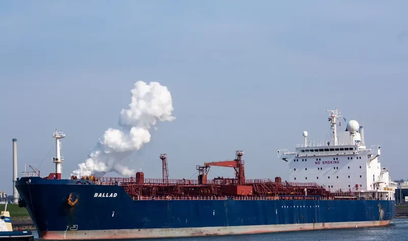 DEVREZ Tanker IMO 9120994 photo 6