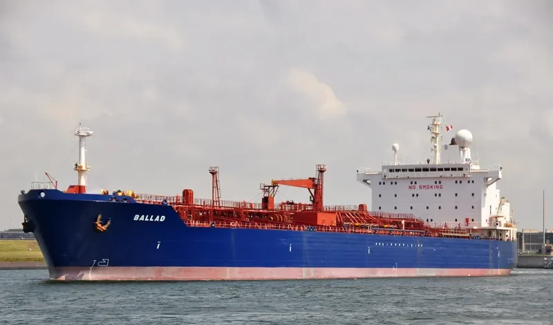 DEVREZ Tanker IMO 9120994 photo 10