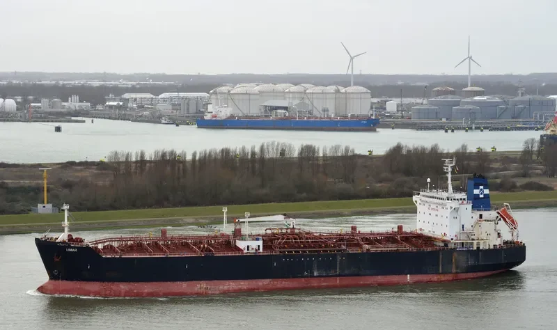 LIMAR Tanker IMO 9121003 photo 8
