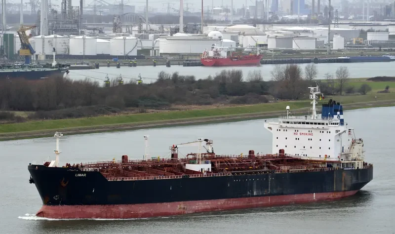 LIMAR Tanker IMO 9121003 photo 9