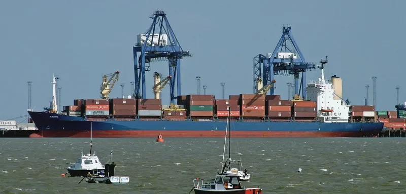 ISTI Container Ship IMO 9122203 photo 10