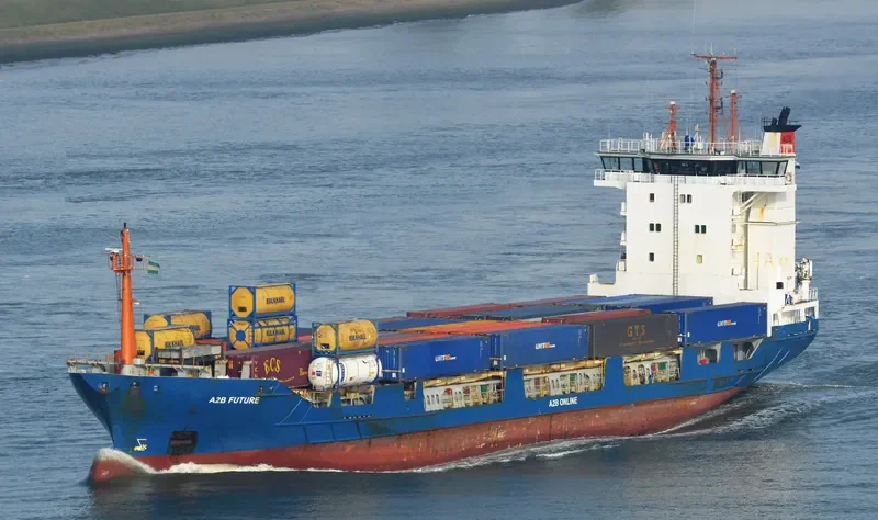 A2B FUTURE Container Ship IMO 9122241 photo 2
