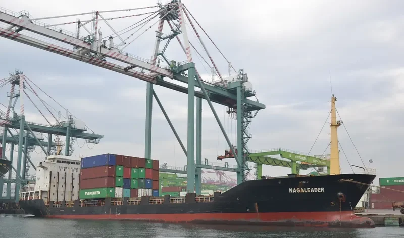 NAGALEADER Container Ship IMO 9122306 photo 5