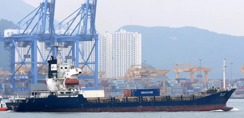 KHARIS VENUS Container Ship IMO 9122382 photo 4