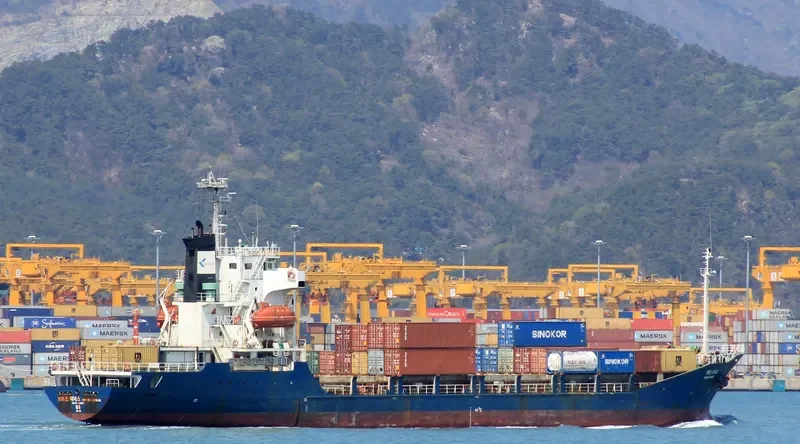 KHARIS VENUS Container Ship IMO 9122382 photo 6