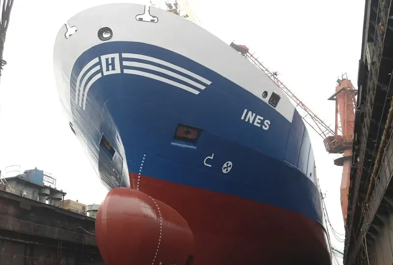 GLORY Container Ship IMO 9122461 photo 7