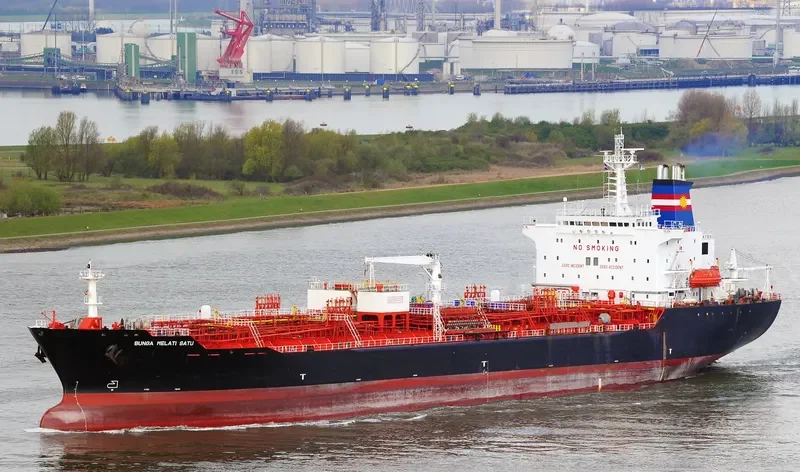 MELATI DUA Tanker IMO 9123661 photo 10