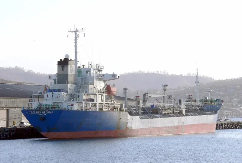 THERESA DUA Tanker IMO 9124055 photo 8