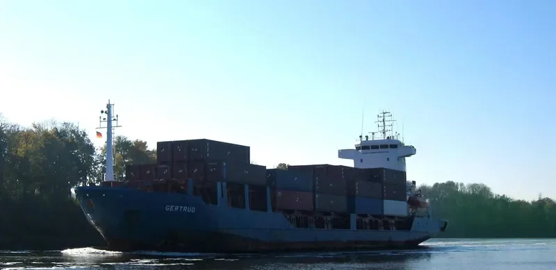 AHLAM Container Ship IMO 9124574 photo 3