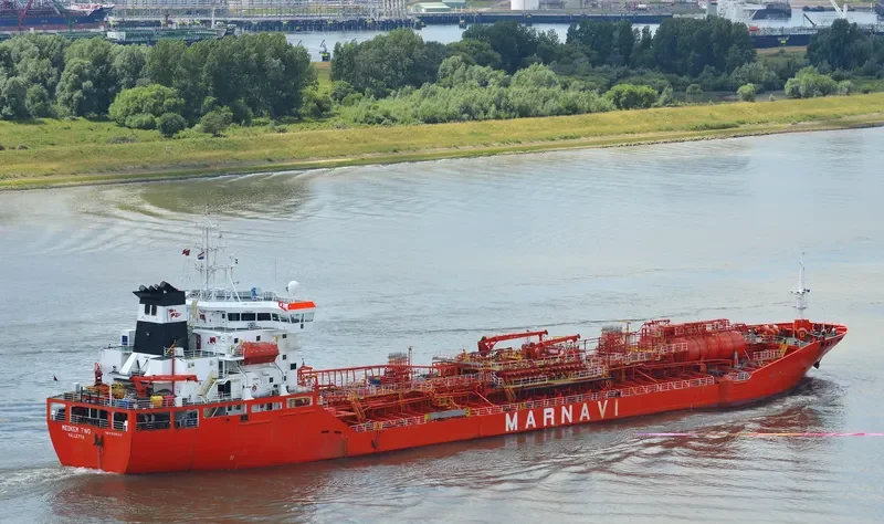LARIS Tanker IMO 9125231 photo 4
