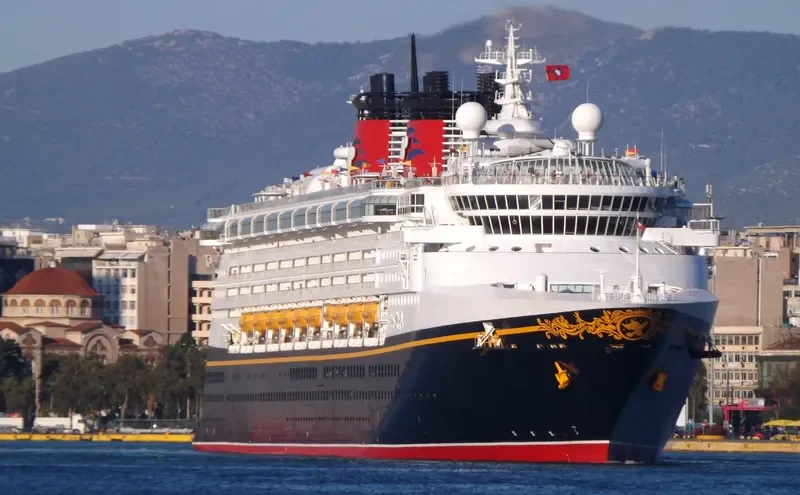 DISNEY MAGIC Passenger Ship IMO 9126807 photo 2