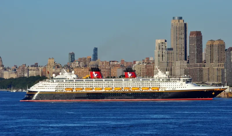 DISNEY MAGIC Passenger Ship IMO 9126807 photo 8