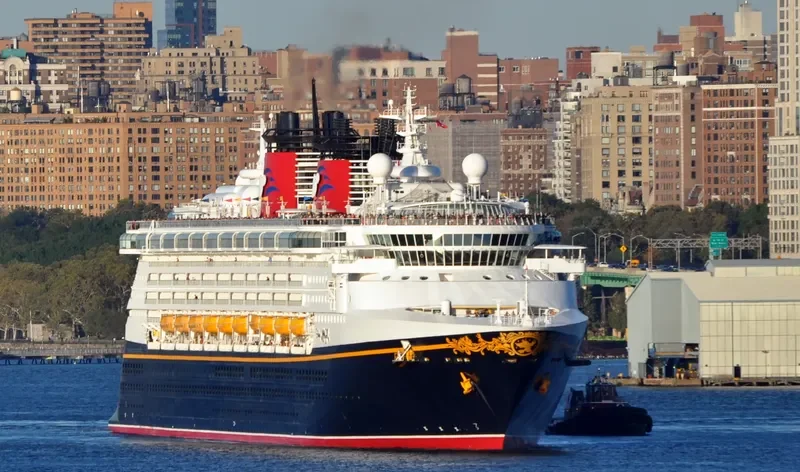 DISNEY MAGIC Passenger Ship IMO 9126807 photo 9