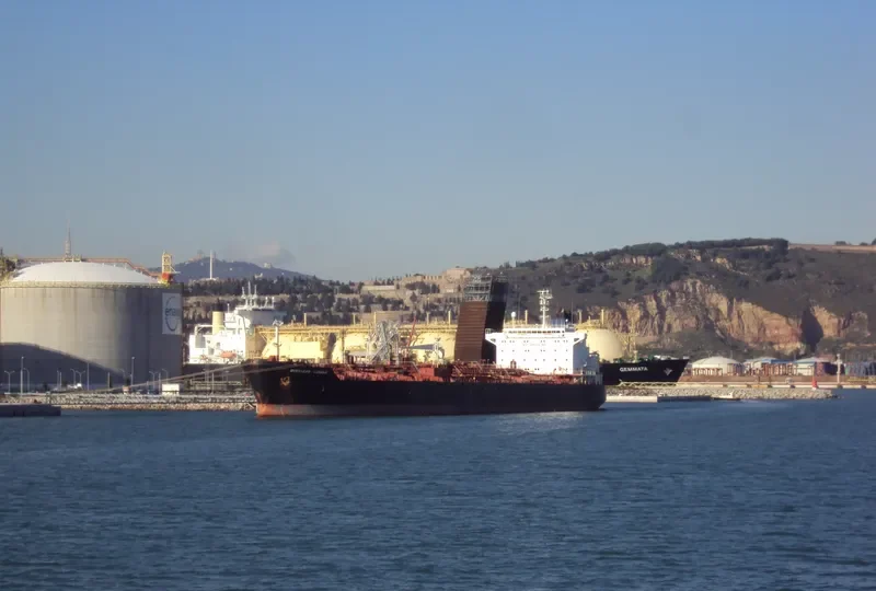 SPLENDOUR EMERALD Tanker IMO 9129940 photo 4