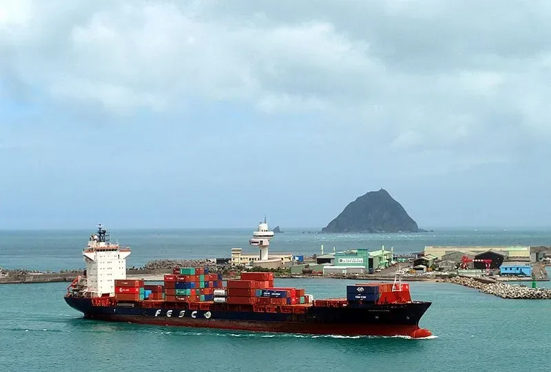 VLADIVOSTOK Container Ship IMO 9130145 photo 10