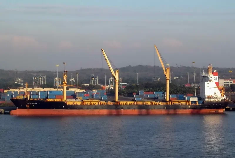 KOTA JELITA Container Ship IMO 9130169 photo 2