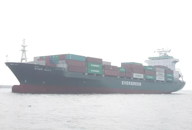 EVER ALLY Container Ship IMO 9130511 photo 4