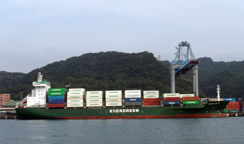 EVER ALLY Container Ship IMO 9130511 photo 10