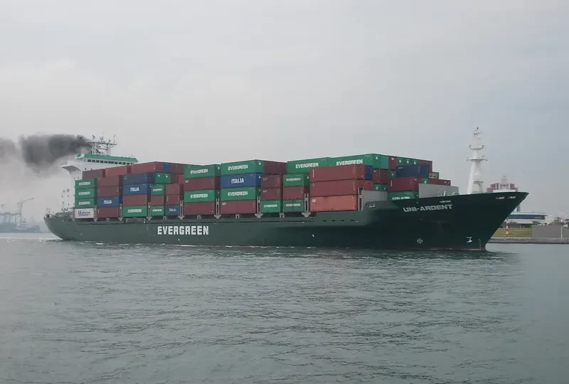UNI ARDENT Container Ship IMO 9130561 photo 4