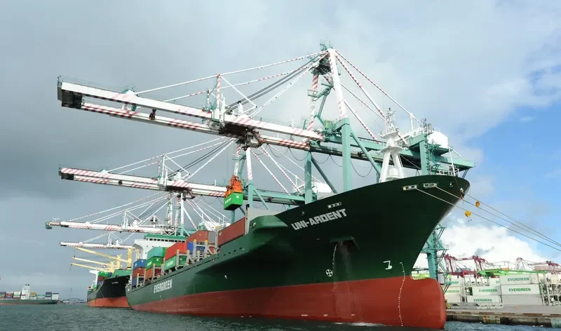 UNI ARDENT Container Ship IMO 9130561 photo 6