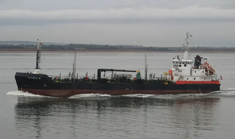 JAYNEE W Tanker IMO 9130896 photo 2