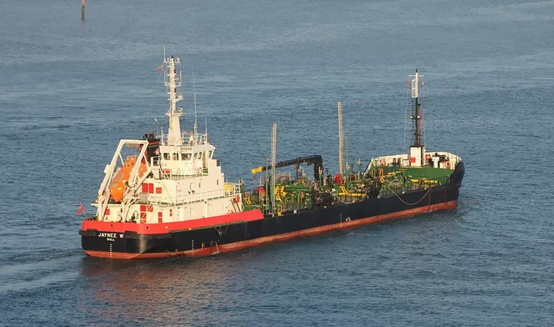 JAYNEE W Tanker IMO 9130896 photo 10