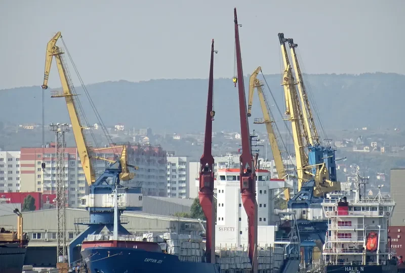 CAPTAIN JOY Container Ship IMO 9130901 photo 2
