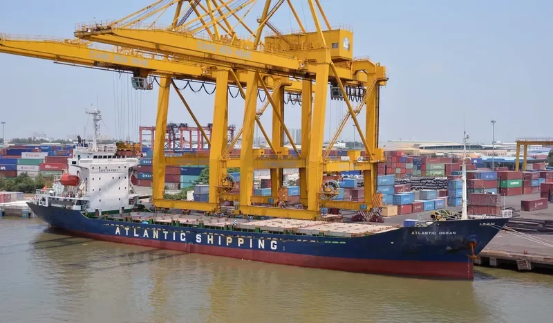 ATLANTIC OCEAN Container Ship IMO 9131008