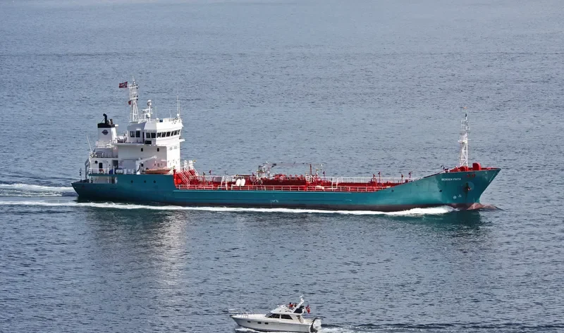KORD Tanker IMO 9131187 photo 5