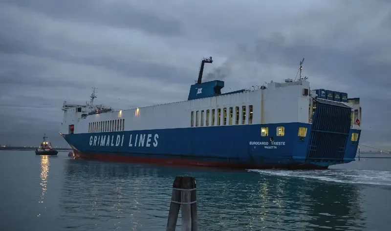 EUROCARGO TRIESTE Ro-Ro IMO 9131515 photo 5