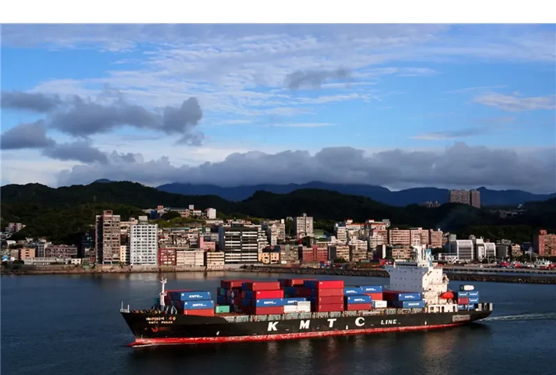KMTC PUSAN Container Ship IMO 9131852 photo 7