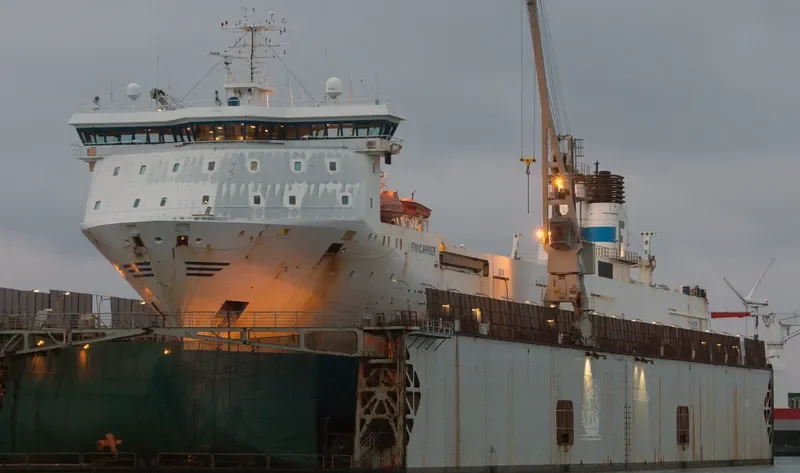 COLOR CARRIER Ro-Ro IMO 9132002 photo 3