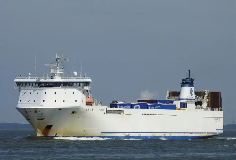 COLOR CARRIER Ro-Ro IMO 9132002 photo 9